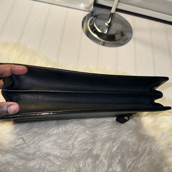 Burberrys London Burberrys Bag Vintage EUC, key not included - Picture 9 of 12